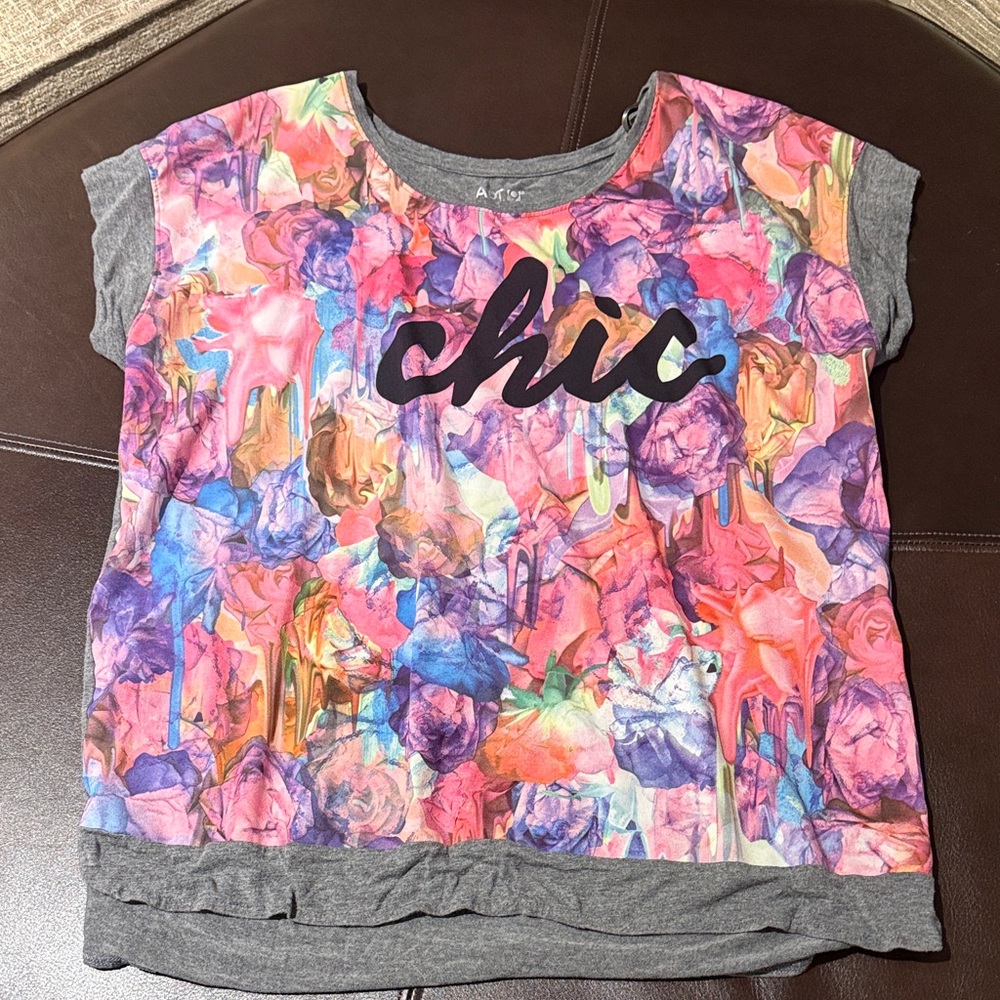 Apt. 9 Colorful Tee with 'Chic' Print